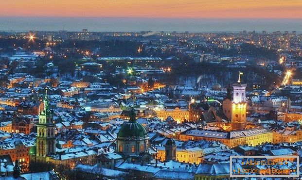 Pogled na noč Lviv