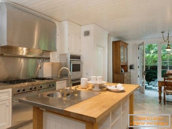 Kuhinjsko oblikovanje v hiši Jennifer Lawrence