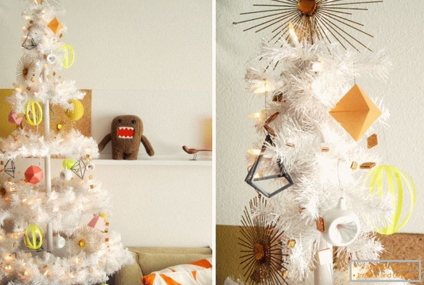Božično drevo z igračami