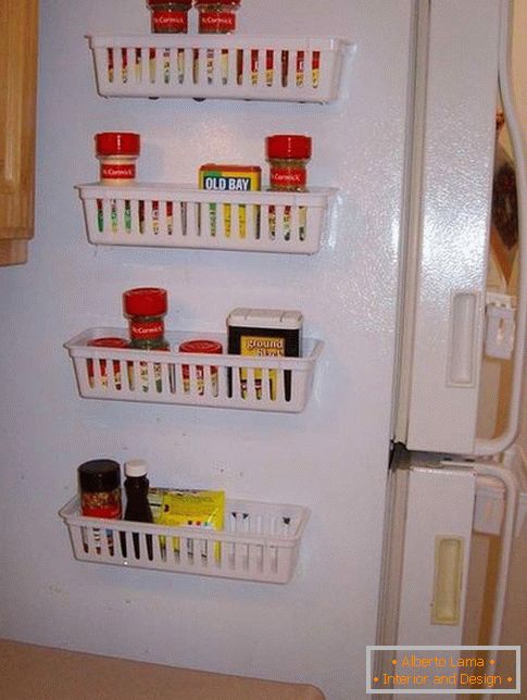 Magnetne košare na hladilniku