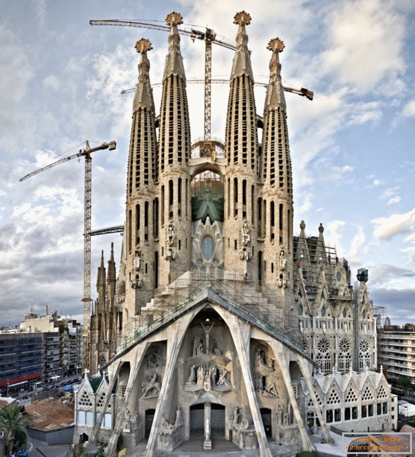 Temple of the Holy Family (Barcelona, ​​Španija)