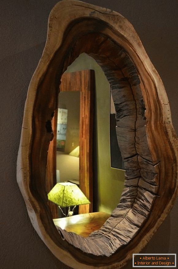 Zrcalni okvir iz lesa