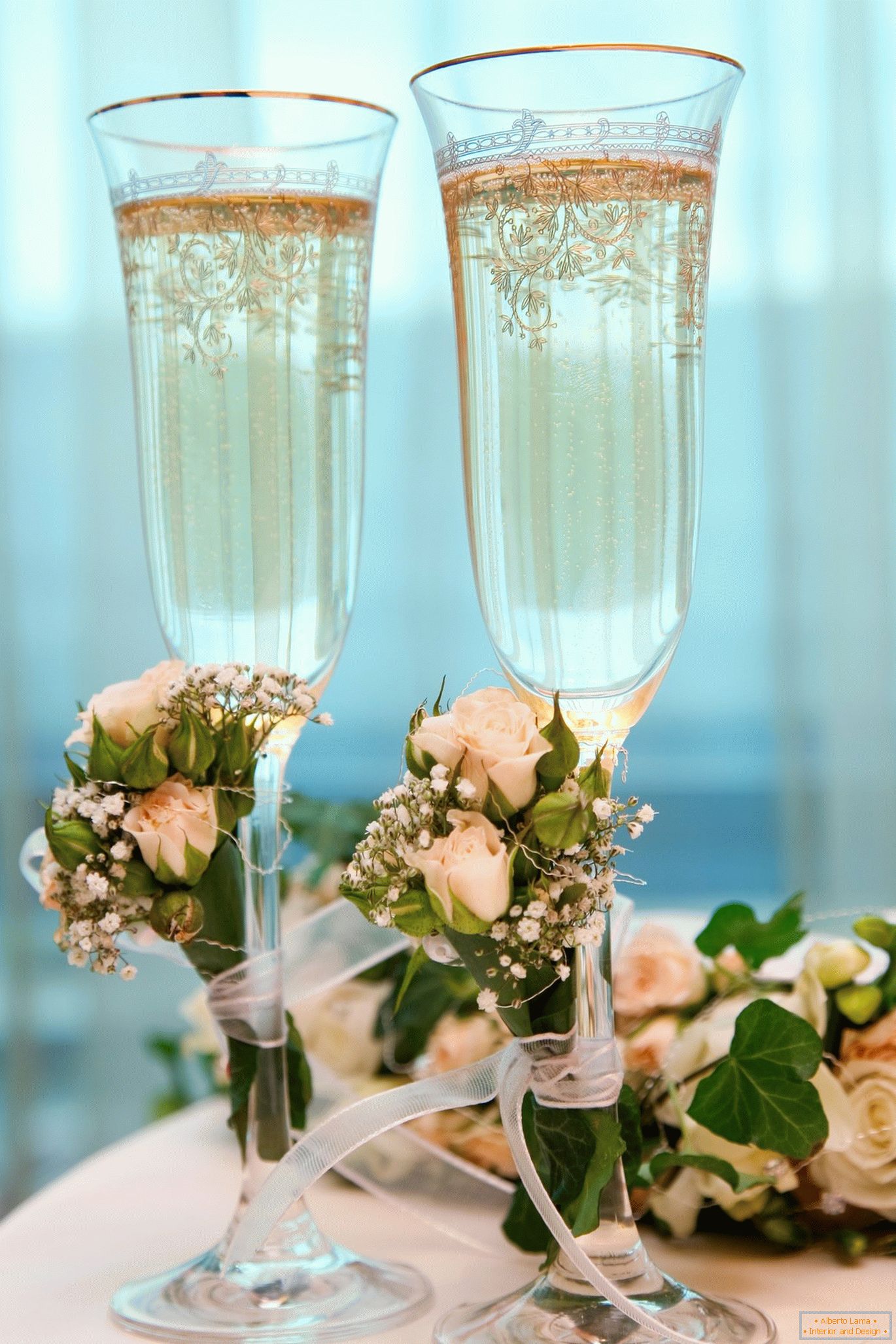 Poroka očala z umetnimi rožami