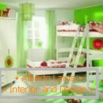 Svetlo zelena notranjost z belo pohištvo