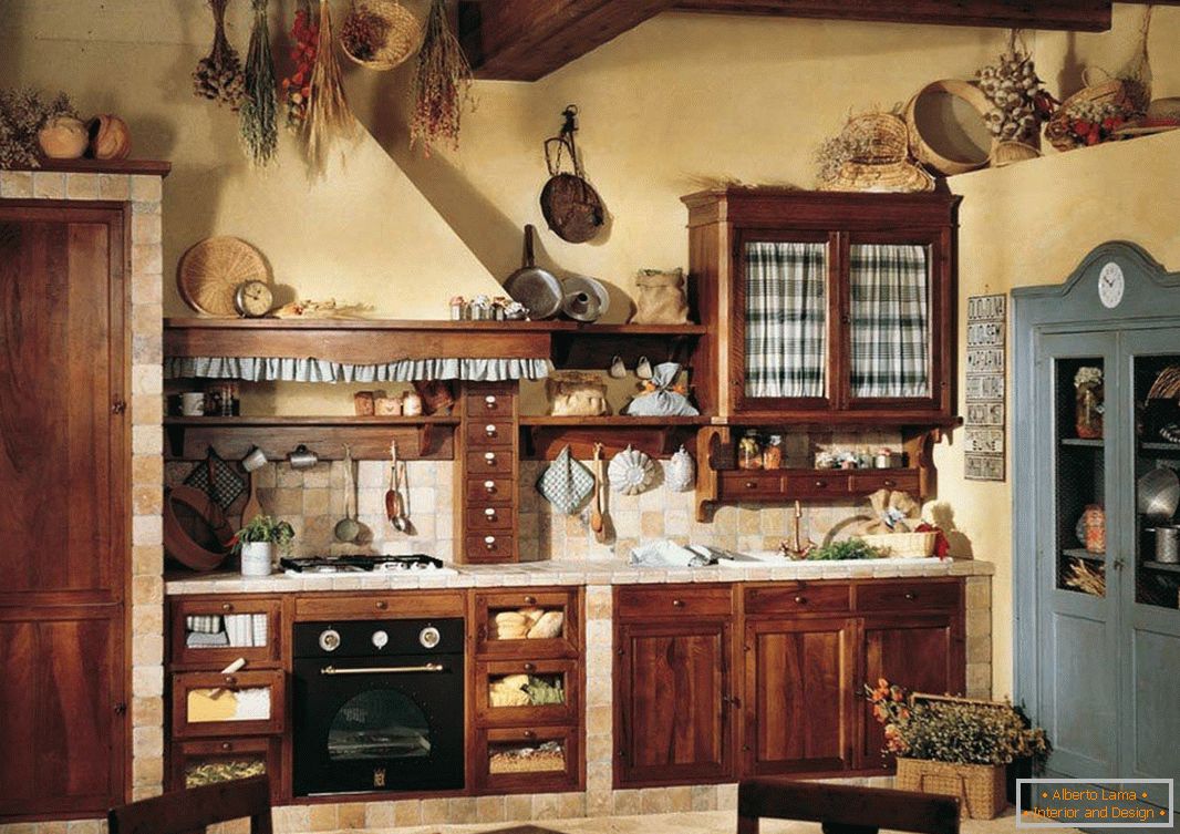 Leseno pohištvo v kuhinji