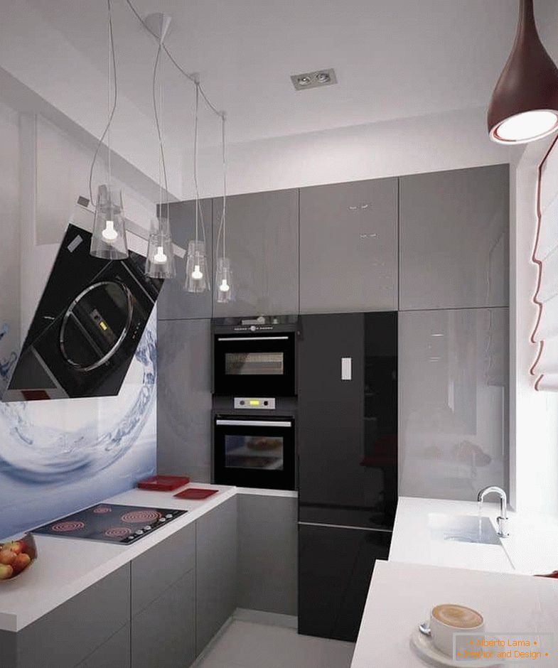 Ena stena v kuhinji je lahko popolnoma napolnjena z omarami s tehnologijo od tal do stropa