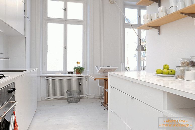 Kuhinja luksuznih malih apartmajev na Švedskem