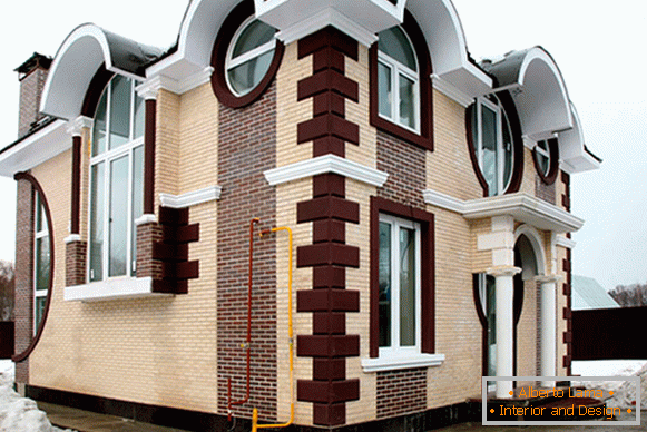 Fasadne stucco oblikovanje v poliuretanu v sodobnem slogu - fotografija
