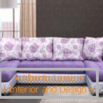 U-oblikovan lila-kavč