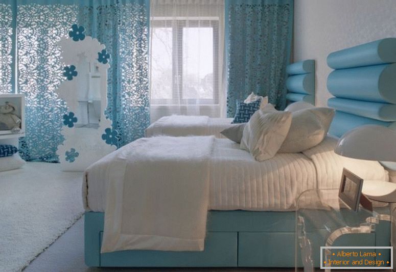modre-spalnice-barve in bele-odeje-zasnova-v-moderni-razkošje-sanje-hiša-design-by-shh