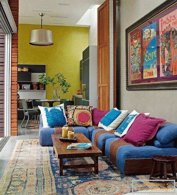 Notranjost dekor v zasebni hiši v indijskem slogu