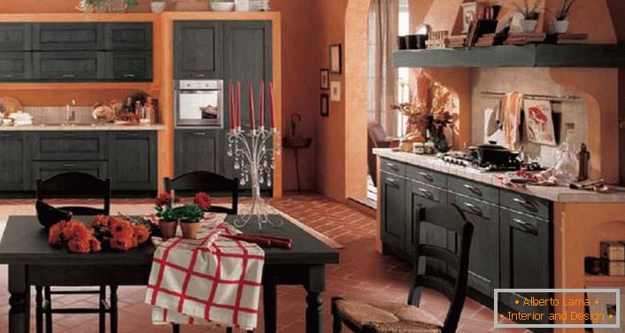Glavna zahteva rustikalnega sloga je funkcionalnost kuhinjskega prostora. 