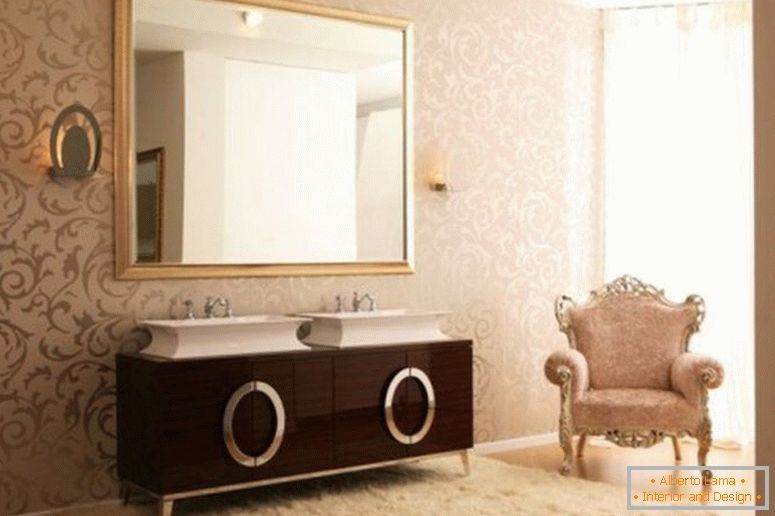 moderno-klasično-pohištvo-kopalnica-notranjost