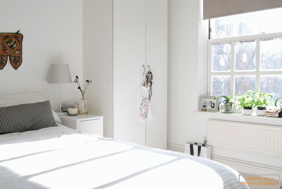 Notranjost spalnice v skandinavskem slogu