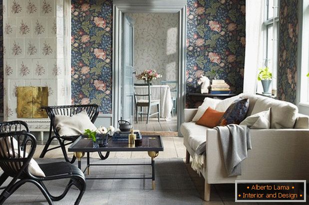 Moderna dnevna soba s cvetnimi ozadji