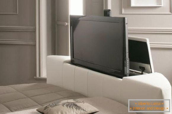 Sofa z vgrajenim TV-om