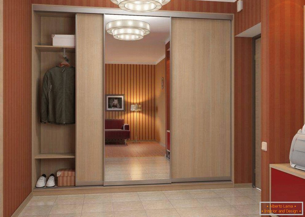 Oblika hodnika z vgrajeno garderobo 2016