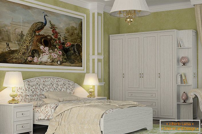 Eleganten beli apartma je zasnovan za spalnico v slogu države. Izjemna značilnost notranjosti je velika slika.