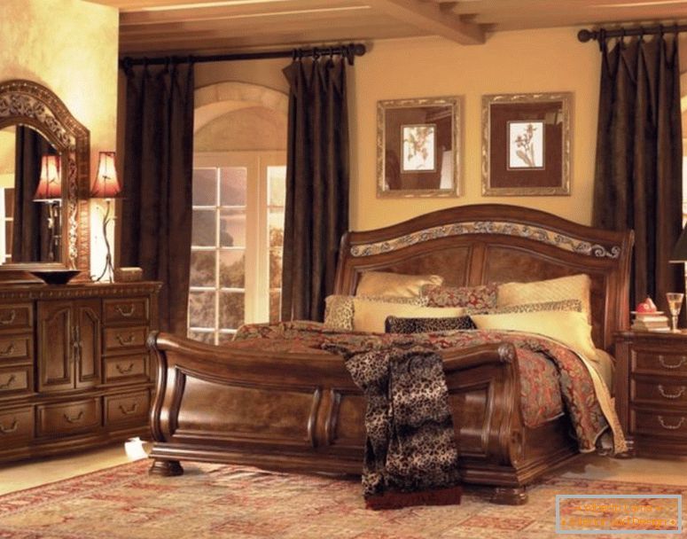 ashley-tradicionalna-spalnica-pohištvo-keramogranit-info