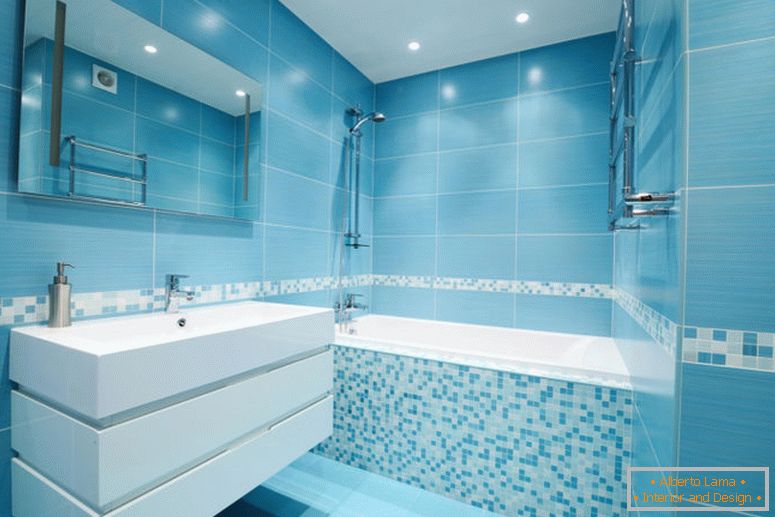 design-kopalnica-soba-v-modri-ton2
