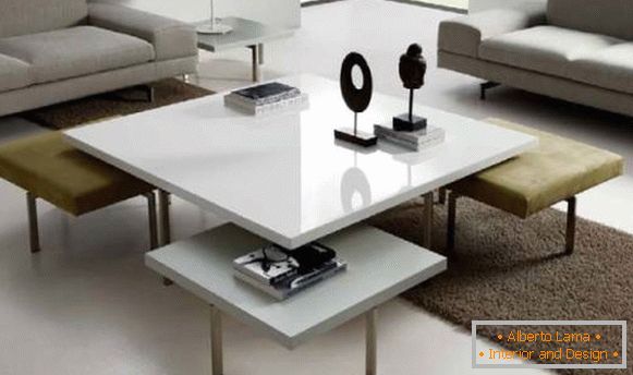 Komplet pohištva: miza in stoli
