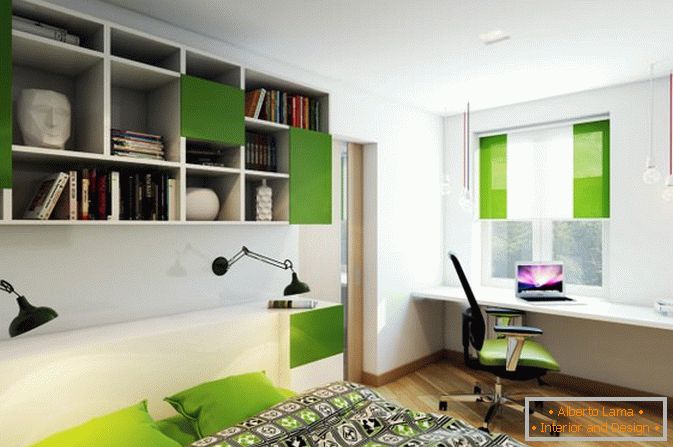 Zeleni poudarki v spalnici majhnega studia stanovanja v Rusiji