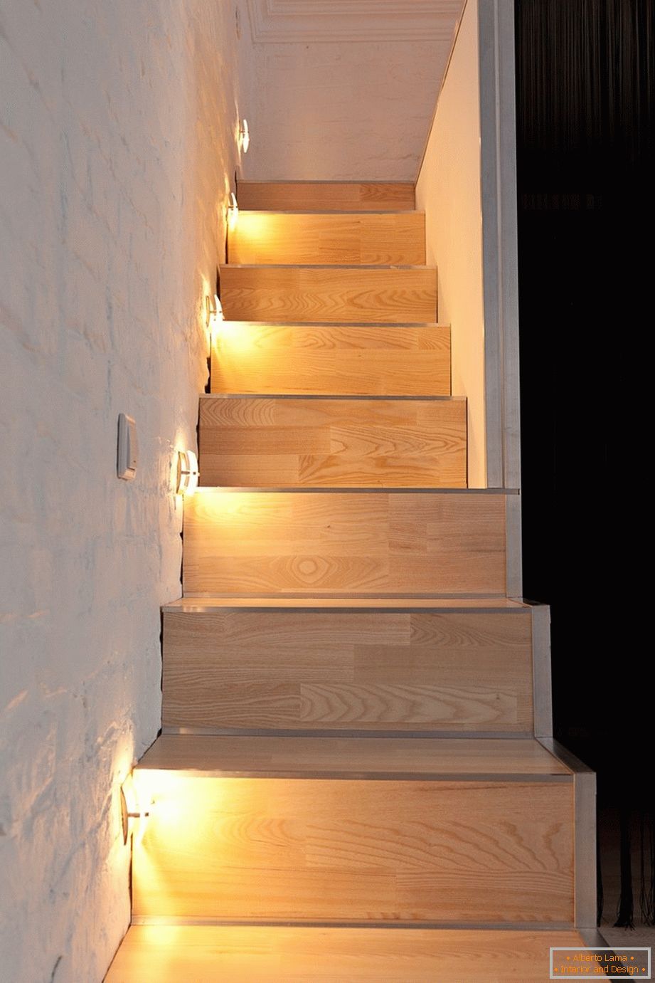 Stopnice iz lesa