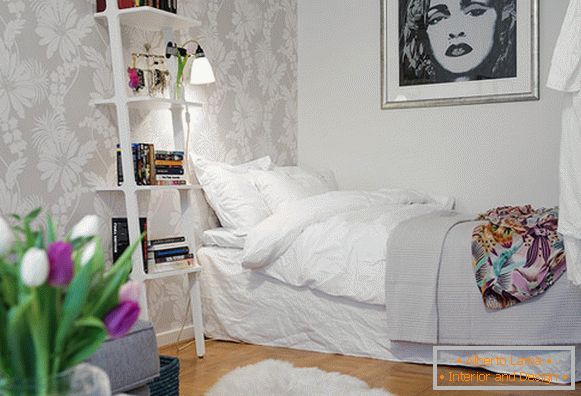 Dnevna soba v majhnem stanovanju v Göteborgu