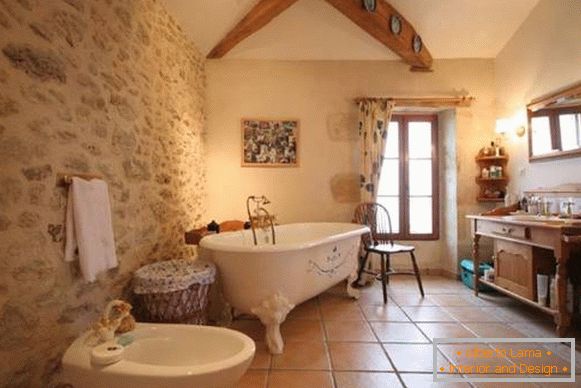 Originalni prijeten stil Provence v kopalnici