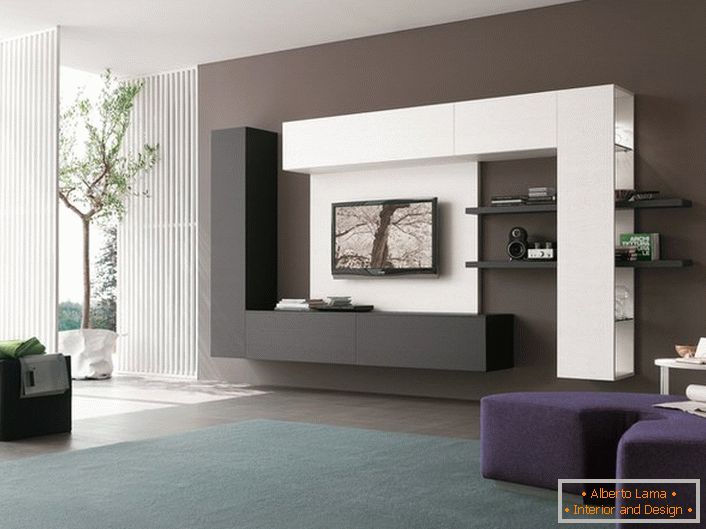Da bi poudarili enostavnost notranjosti dnevne sobe oblikovalci ponujajo obesek modularnega pohištva.