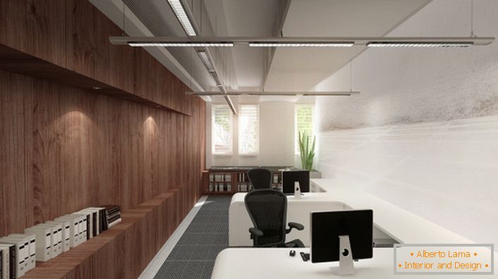 Delovna področja v pisarni osvetljujejo pametne LED luči, ki lahko podpirajo določene parametre.