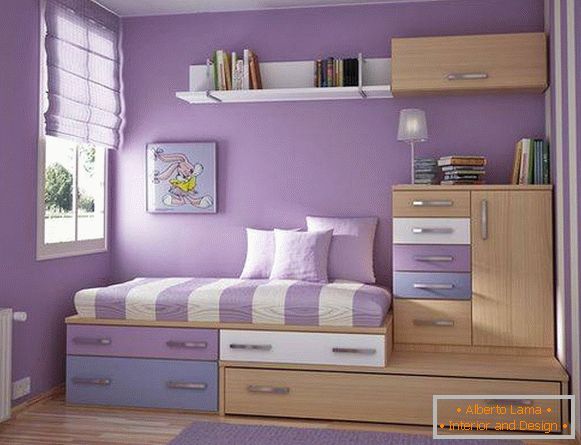Oblikovanje otroške sobe v vijoličastih tonih