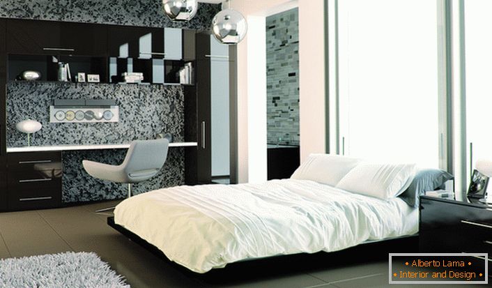 Pri zasnovi pohištva za spalnico s sijajno površino se uspešno kombinira s stenami.