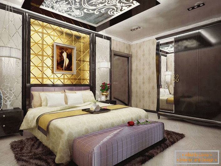 Luksuzna spalnica v slogu Art Deco v hiši francoske družine. 