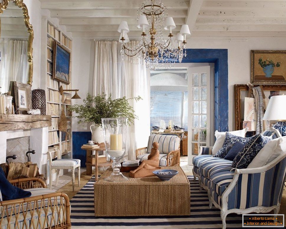 Soba z elegantnim pohištvom