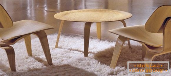 Otroška miza iz vezanega lesa, fotografija 60