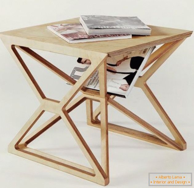 Nenavadna kava miza iz vezanega lesa, fotografija