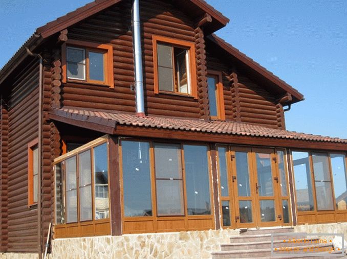 Kako pritrditi verando v leseno hišo z lastnimi rokami