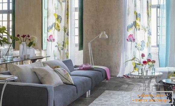 Tekstil in cvetje - najboljši pomlad dekor za notranjost