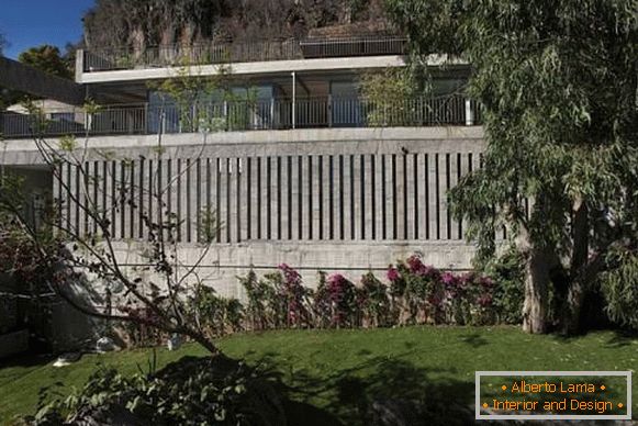 Dream House v Španiji