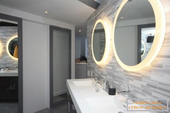 Okroglo ogledalo za kopalnico s svetlobo