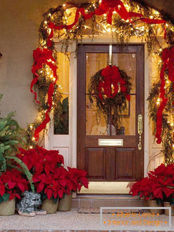 10 idej za okrasitev verande za božič