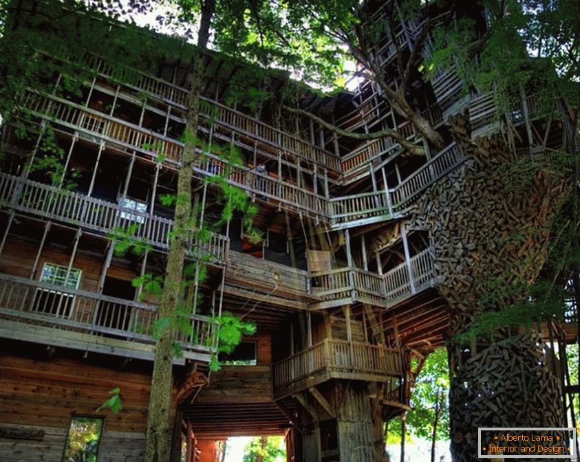 Minister's Treehouse (Crossville, Tennessee, ZDA)