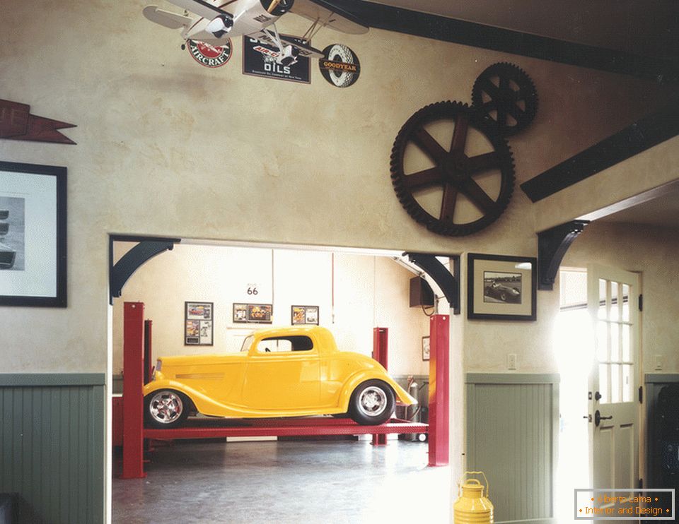 Notranjost garaže v retro slogu