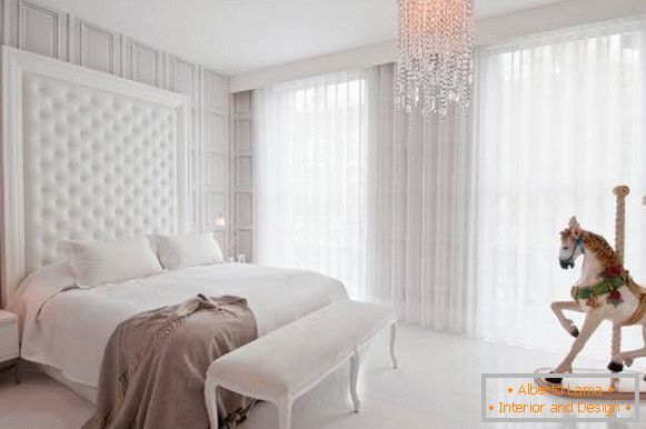 luksuzna bela fotografija za spalnico