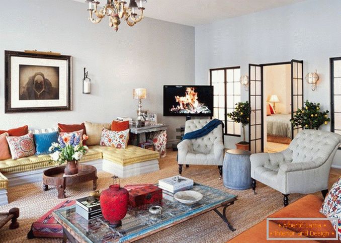 Stil eklektični - zanimiva barvna rešitev za vašo dnevno sobo