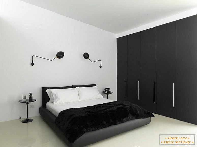 Črna in bela spalnica v notranjosti