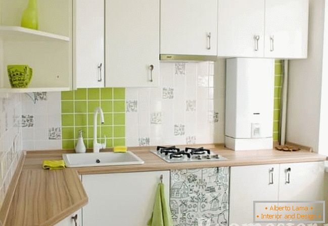 Bela in zelena v dekoraciji kuhinje