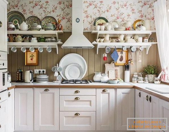 majhna kuhinja v zasebni hiši дизайн фото