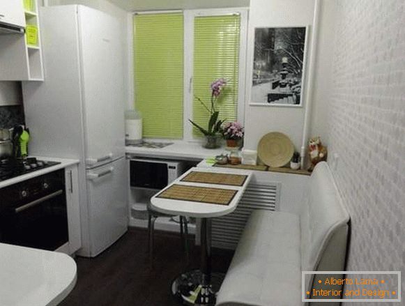Zasnova majhnih sob v apartmaju: kuhinja z barskim pultom namesto mize